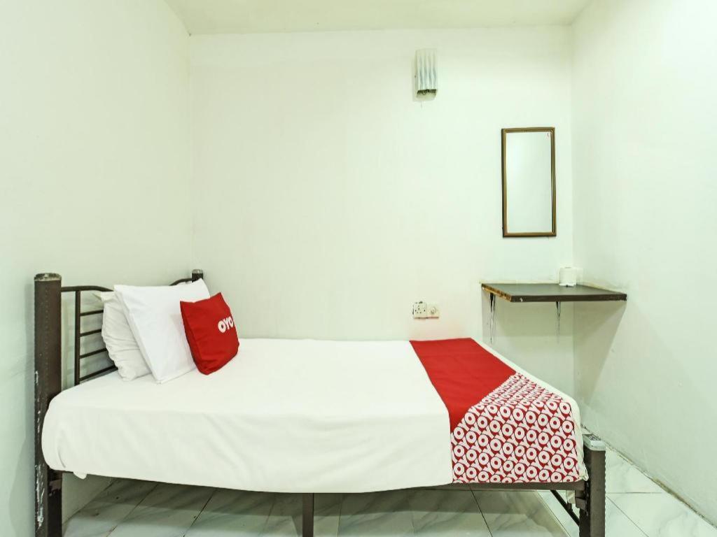 OYO 90643 Gks Hotel Seremban Buitenkant foto