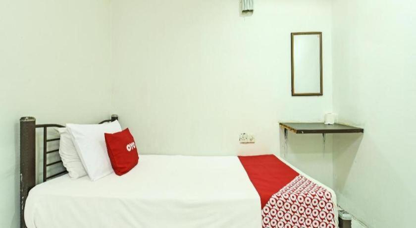 OYO 90643 Gks Hotel Seremban Buitenkant foto