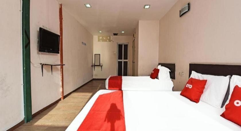 OYO 90643 Gks Hotel Seremban Buitenkant foto